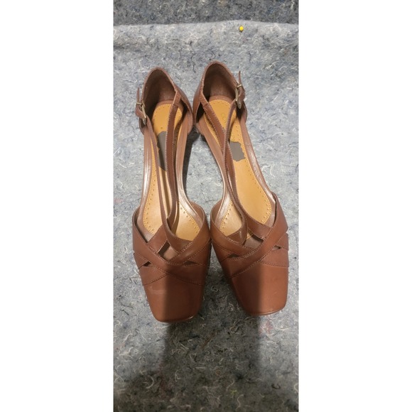 Shoes - Convington Medium Brown Buckle SandlesSize 10M